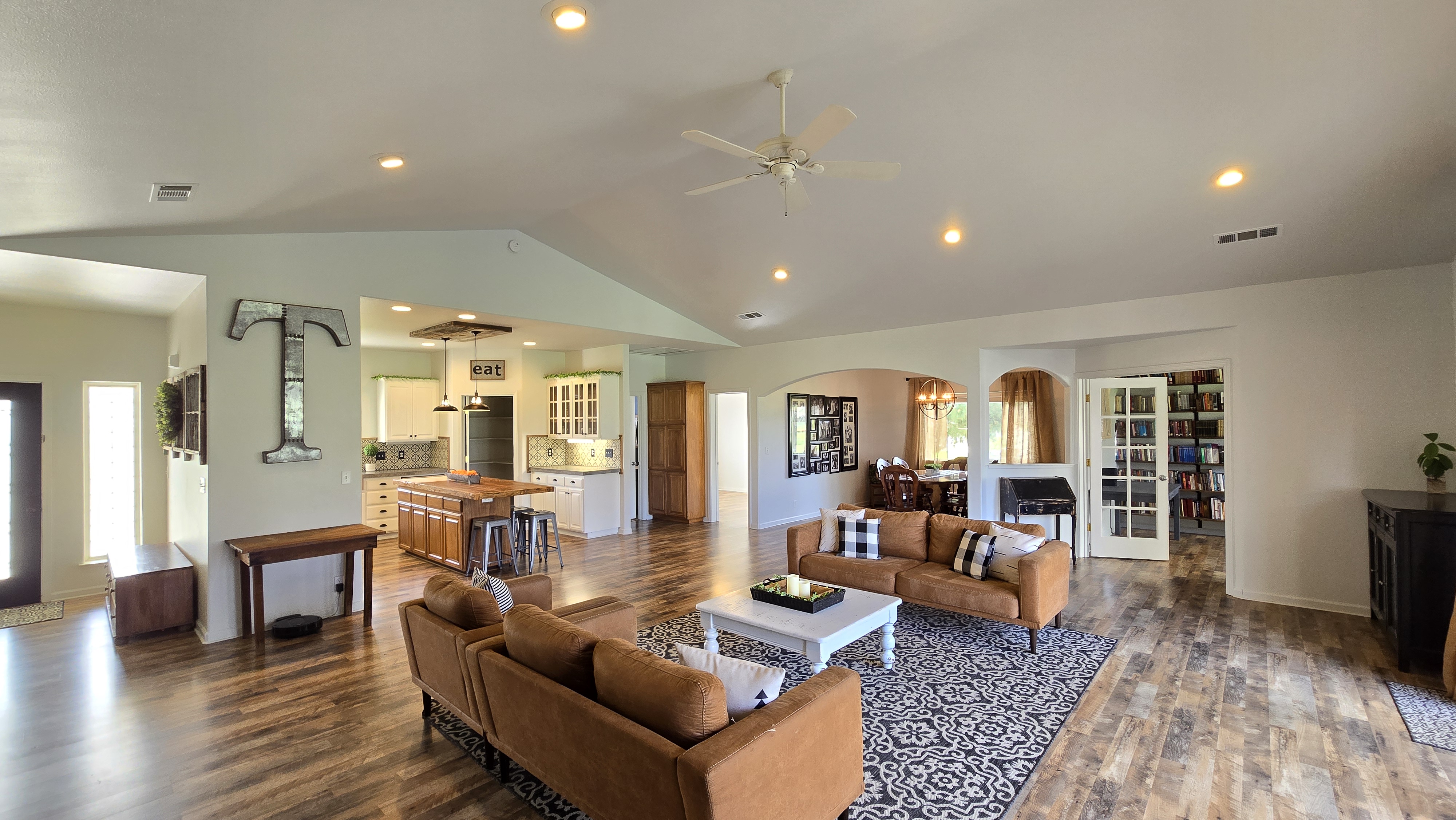 Spacious open-concept living room — Luke Edmondson Keller Williams